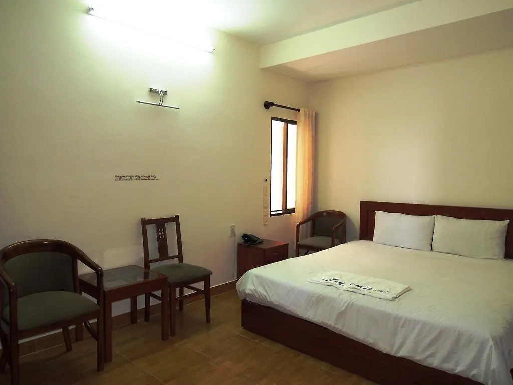 Lavie Hotel 0*, Nha Trang